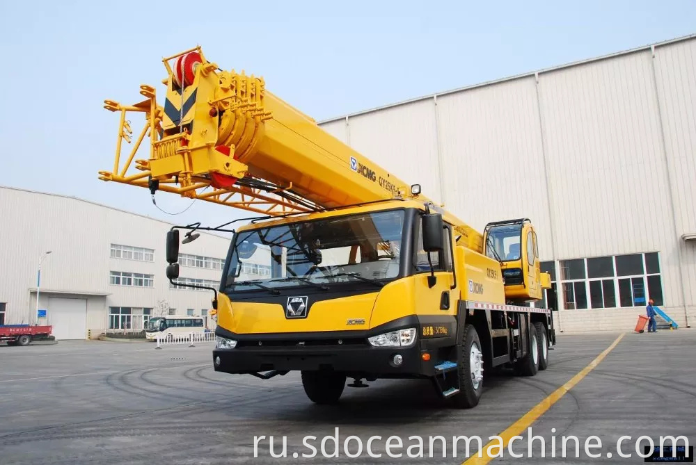 Crane truck 